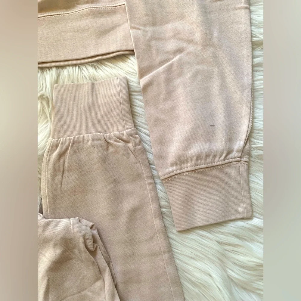Two-Piece Light Terry Cloth Set - Picture 4 of 4